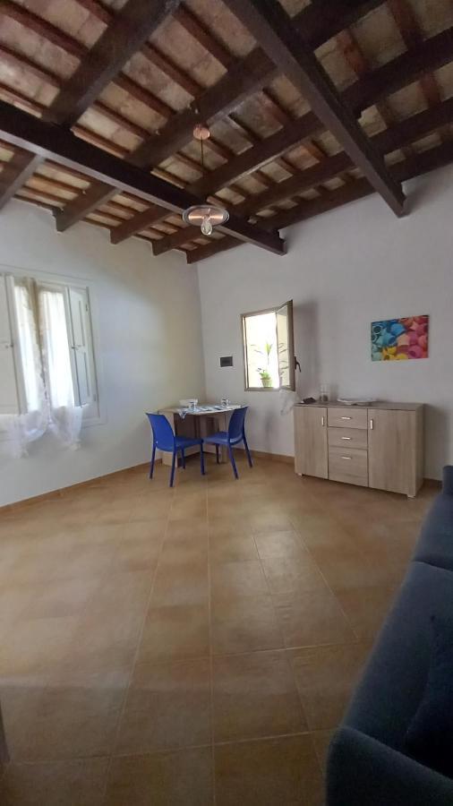 Oltre: Monolocale Con Terrazzo Privato Al Piano Appartement Trapani Buitenkant foto