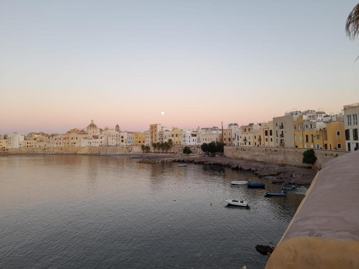 Oltre: Monolocale Con Terrazzo Privato Al Piano Appartement Trapani Buitenkant foto