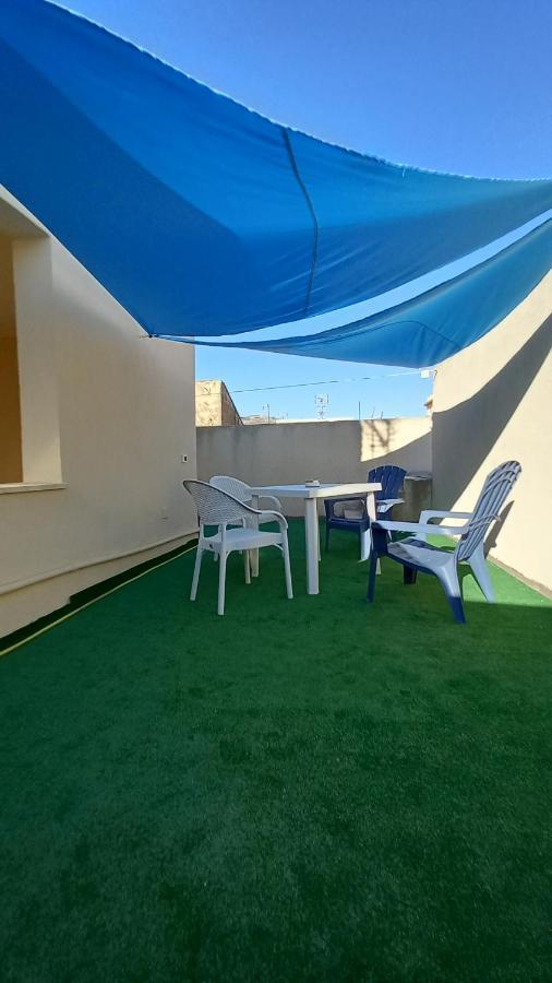 Oltre: Monolocale Con Terrazzo Privato Al Piano Appartement Trapani Buitenkant foto