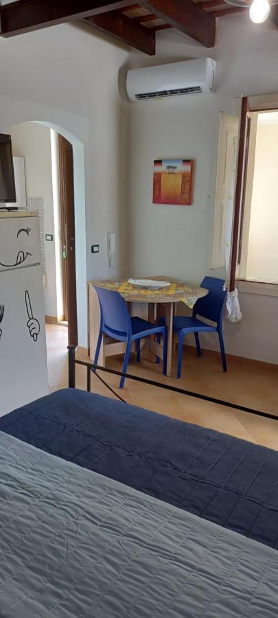 Oltre: Monolocale Con Terrazzo Privato Al Piano Appartement Trapani Buitenkant foto